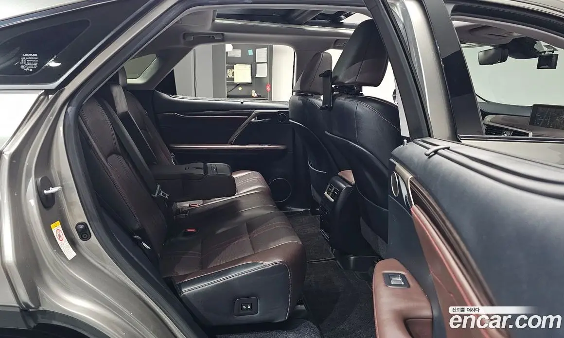 Lexus RX 2018 3.5 автомат (гидро), фото 16