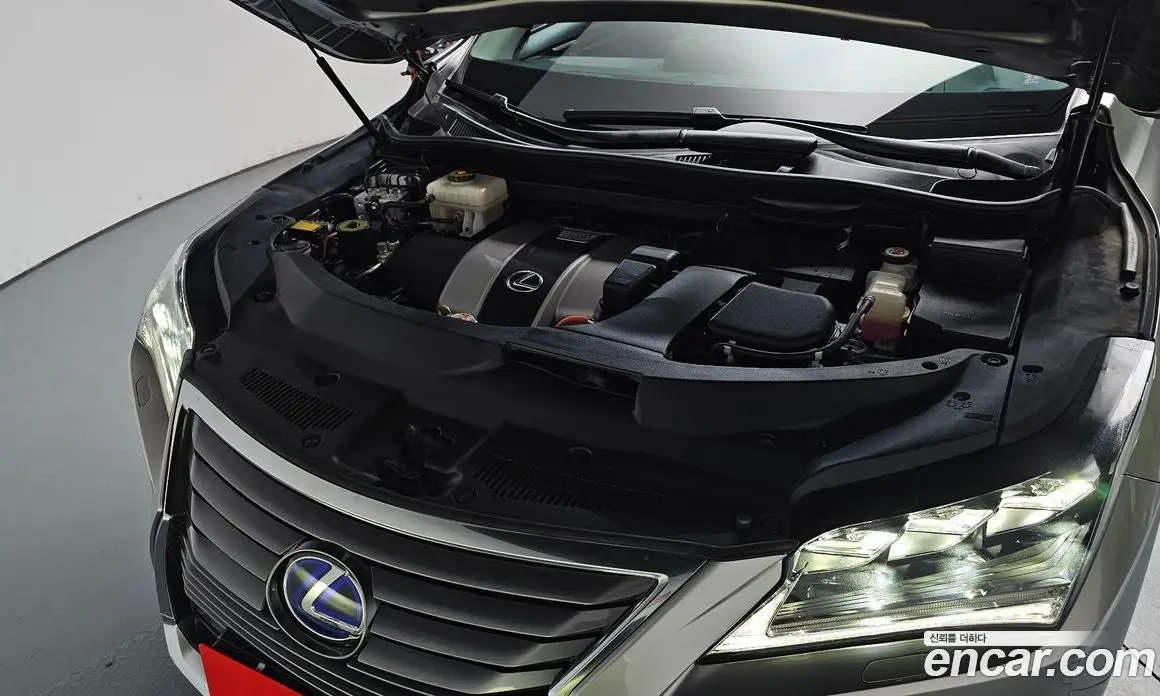 Lexus RX 2018 3.5 автомат (гидро), фото 5
