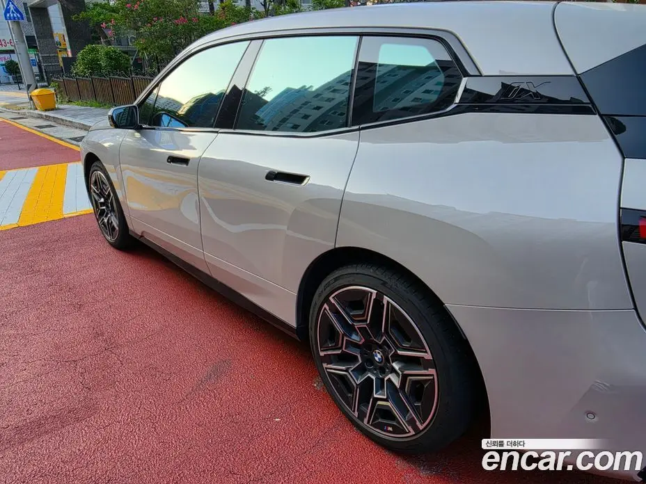 BMW iX 2025 5.0 АКПП, фото 3