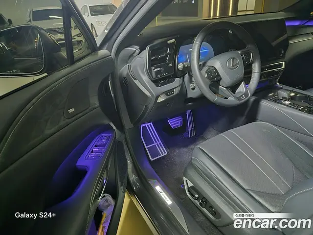 Lexus RX 2025 2.4 автомат (гидро), миниатюра 4