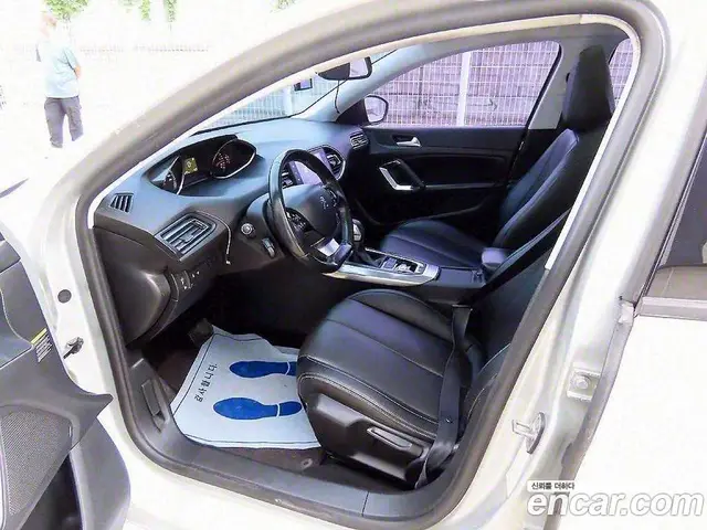Peugeot 308 2014 2.0 АКПП, миниатюра 5