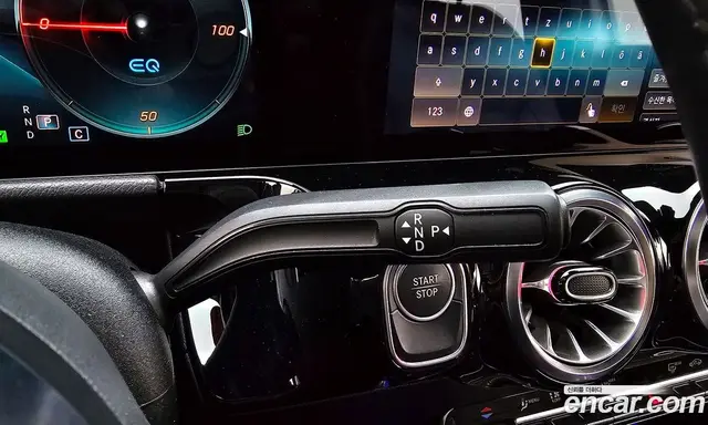 Mercedes-Benz EQA 2022 0.2 АКПП, миниатюра 11