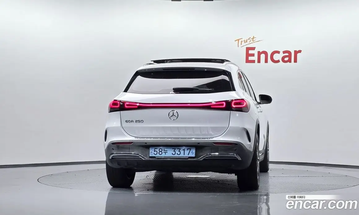Mercedes-Benz EQA 2022 0.2 АКПП, фото 3