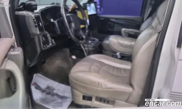 Chevrolet Express Van 2004 5.3 автомат (гидро), миниатюра 9
