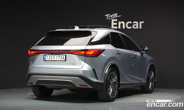 Lexus RX 2023 2.5 автомат (гидро), миниатюра 2