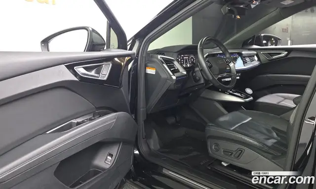 Audi Q4 e-tron 2022 0.2 АКПП, миниатюра 10