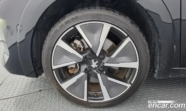 Peugeot 208 2022 0.1 АКПП, миниатюра 5