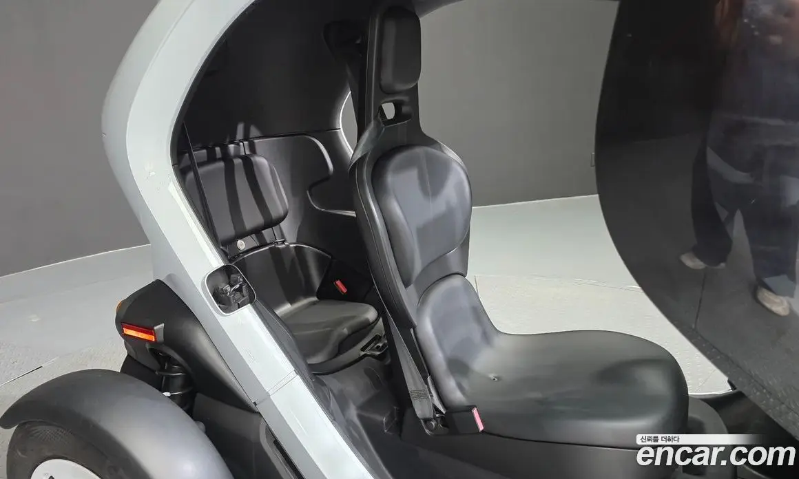 Renault (Samsung) Twizy 2020 0.1 АКПП, фото 13