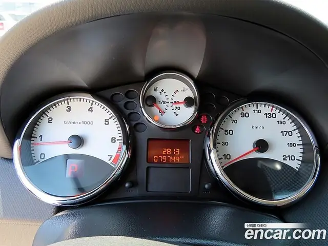 Peugeot 207 2011 1.6 АКПП, миниатюра 8