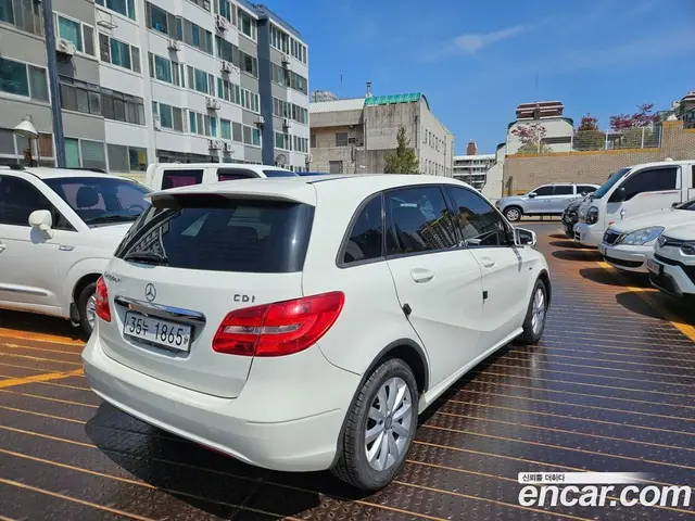 Mercedes-Benz B-Class 2012 1.8 АКПП, миниатюра 6