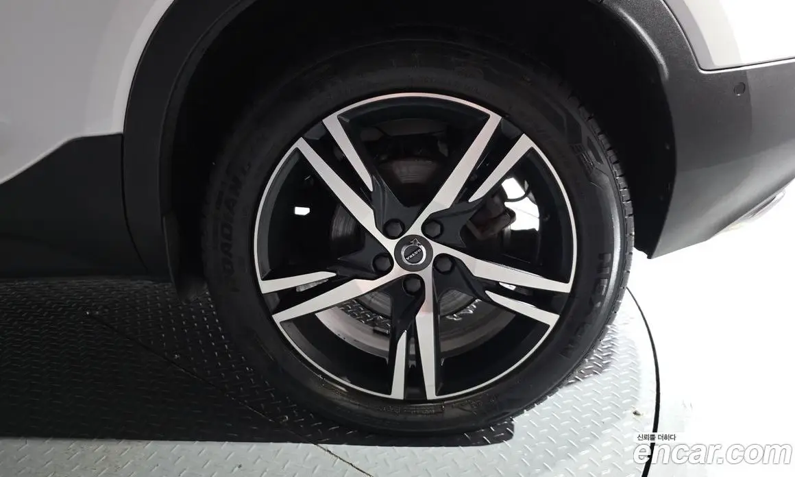 Volvo XC40 2018 2.0 АКПП, фото 6