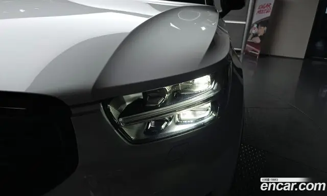 Volvo XC40 2018 2.0 АКПП, миниатюра 7