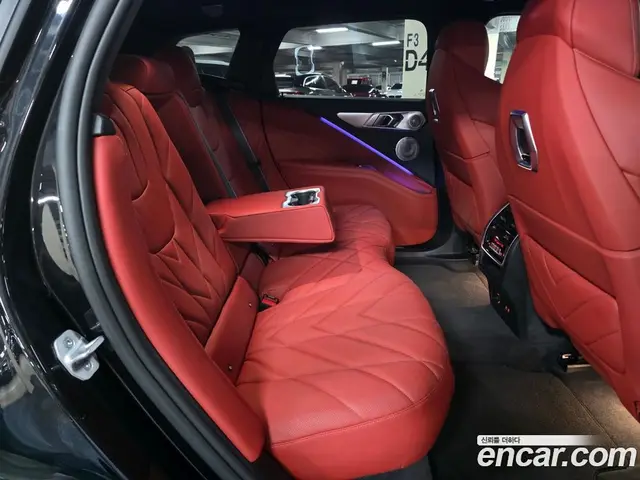 BMW XM 2025 4.4 АКПП, миниатюра 11