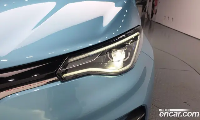 Renault (Samsung) Zoe 2020 0.2 АКПП, миниатюра 7