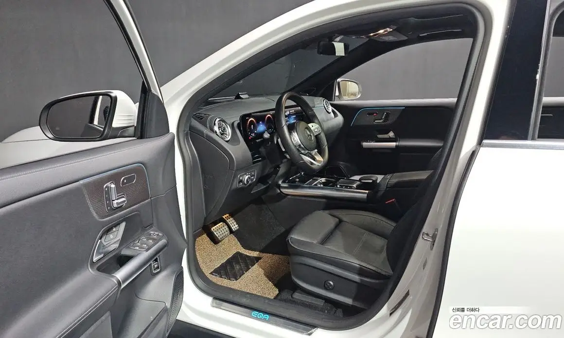Mercedes-Benz EQA 2023 0.2 АКПП, фото 13