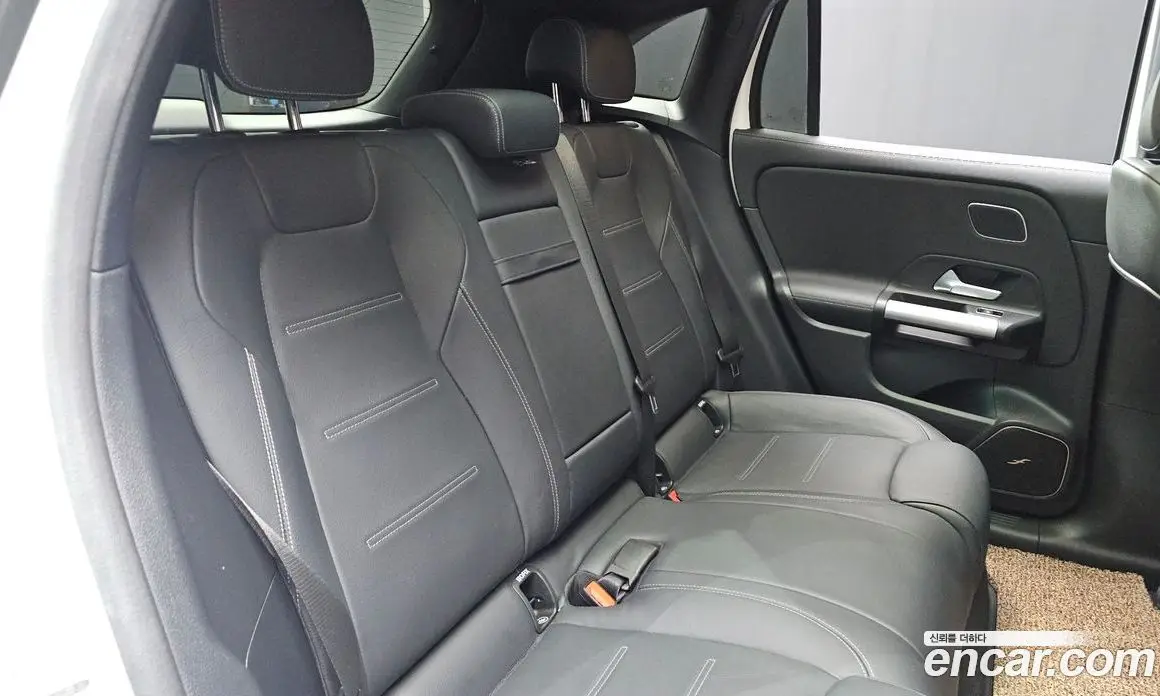Mercedes-Benz EQA 2023 0.2 АКПП, фото 16
