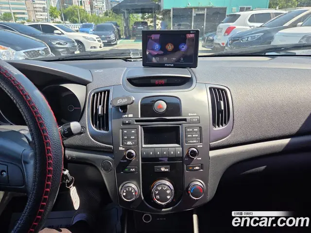 Kia Porte 2011 1.6 АКПП, миниатюра 12