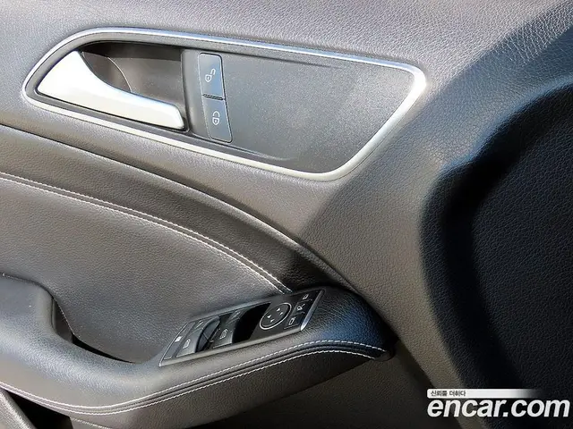Mercedes-Benz B-Class 2013 1.8 АКПП, миниатюра 11