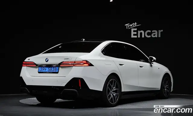 BMW i5, 2025, 39 003 км