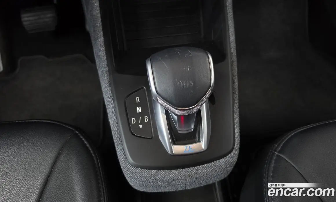 Renault (Samsung) Zoe 2021 0.2 АКПП, фото 12 Renault (Samsung) Zoe 2021 0.2 АКПП, фото 12
