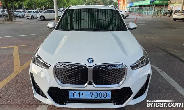 BMW iX1, 2025, 4 034 км