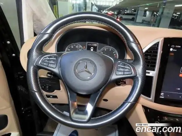 Mercedes-Benz V-Class 2020 2.0 АКПП, миниатюра 8