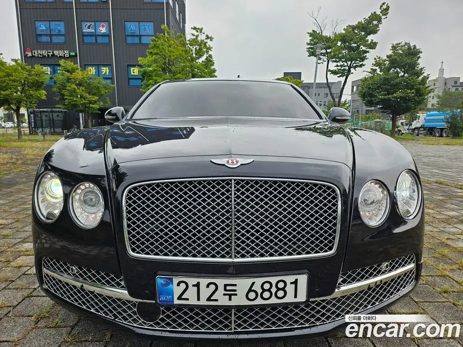 Bentley Flying Spur 2015 4.0 АКПП, фото 1