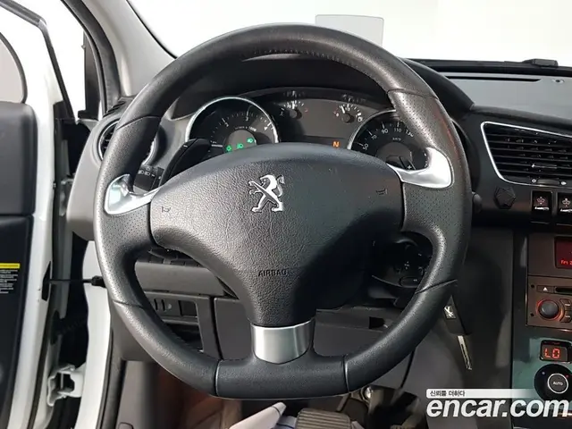 Peugeot 3008 2015 1.6 АКПП, миниатюра 9