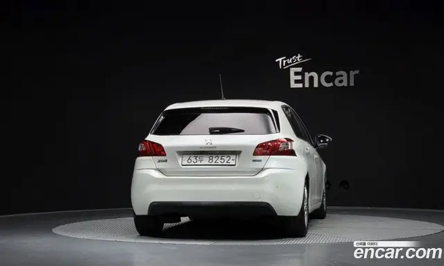 Peugeot 308 2014 2.0 АКПП, миниатюра 4
