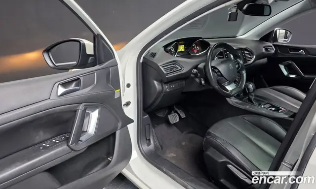 Peugeot 308 2014 2.0 АКПП, миниатюра 10