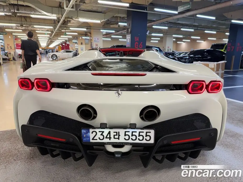 Ferrari SF90 2023 1.0 АКПП, фото 5 Ferrari SF90 2023 1.0 АКПП, фото 5