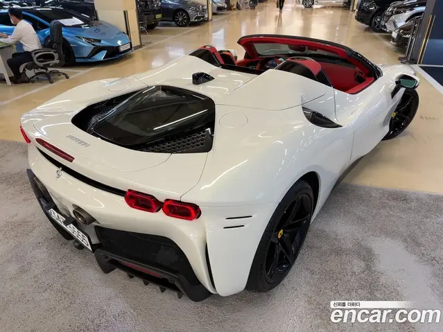 Ferrari SF90 2023 1.0 АКПП, миниатюра 6 Ferrari SF90 2023 1.0 АКПП, миниатюра 6