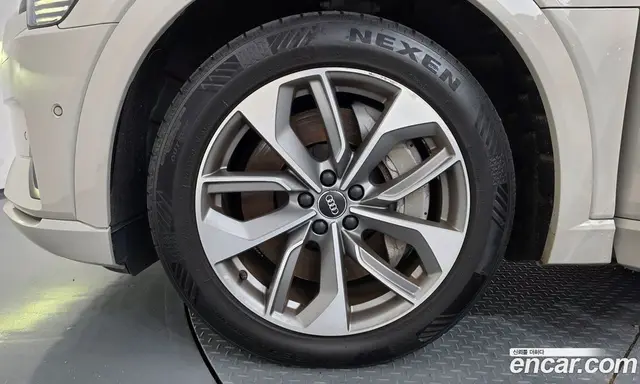 Audi e-tron 2020 0.2 АКПП, миниатюра 5 Audi e-tron 2020 0.2 АКПП, миниатюра 5