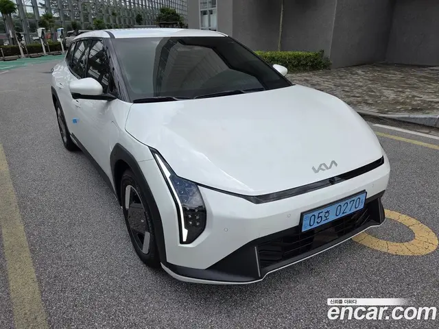 Kia EV4 2026 АКПП, миниатюра 2 Kia EV4 2026 АКПП, миниатюра 2