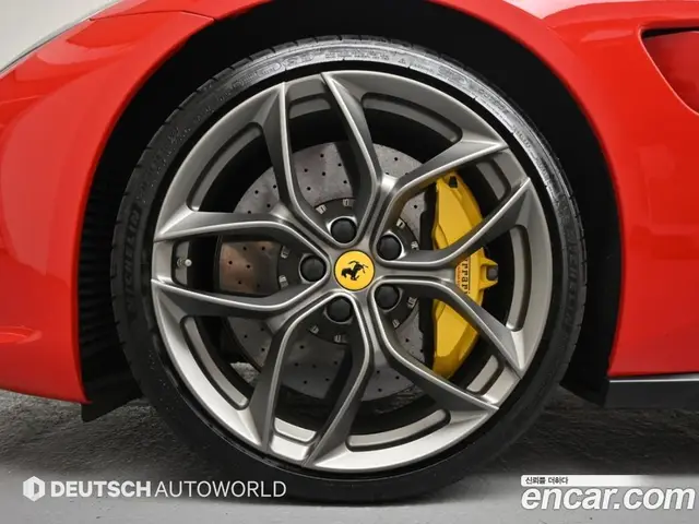 Ferrari GTC4 Lusso 2017 3.9 АКПП, миниатюра 5
