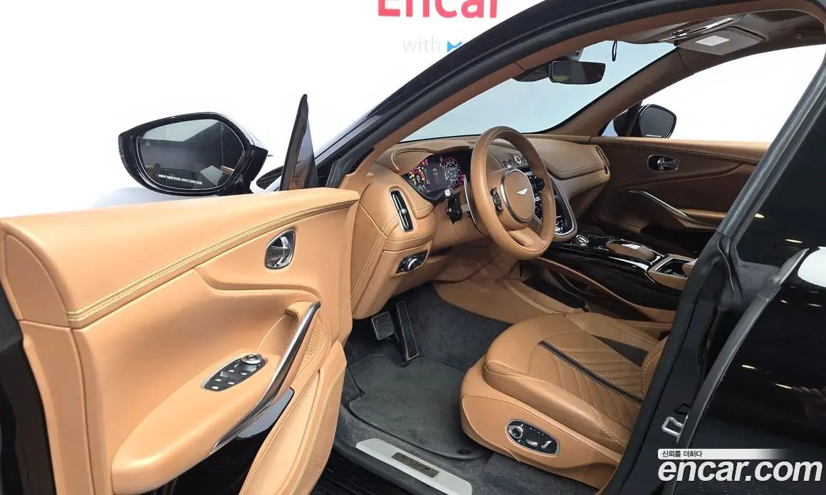 Aston Martin DBX 2023 4.0 АКПП, фото 13