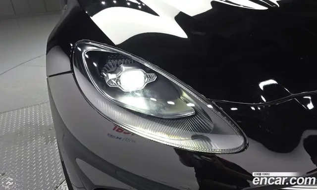 Aston Martin DBX 2023 4.0 АКПП, миниатюра 8