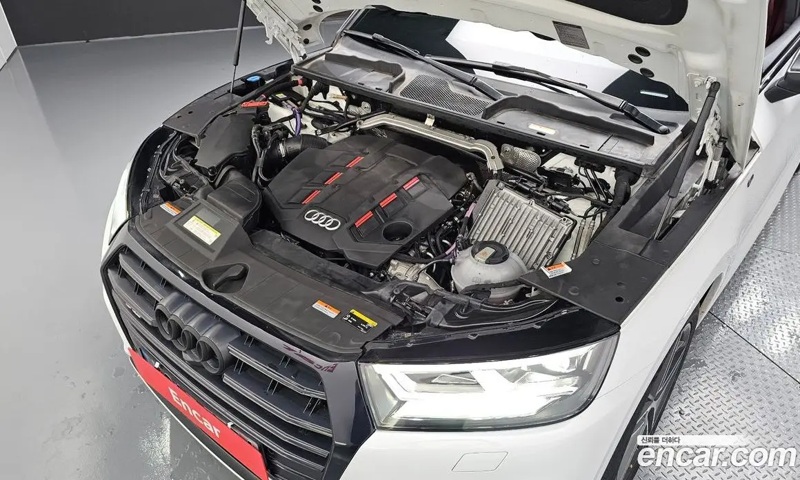 Audi SQ5 2020 3.0 АКПП, фото 6