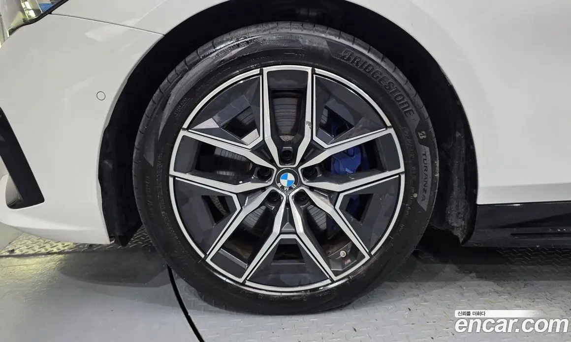 BMW i5 2025 0.2 АКПП, фото 5