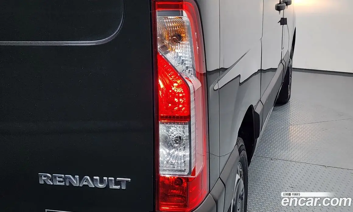 Renault (Samsung) Master 2022 2.3 робот, фото 9