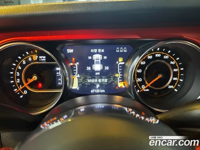 Jeep Gladiator 2023 3.6 АКПП, миниатюра 8
