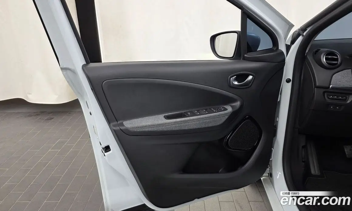 Renault (Samsung) Zoe 2021 0.2 АКПП, фото 14