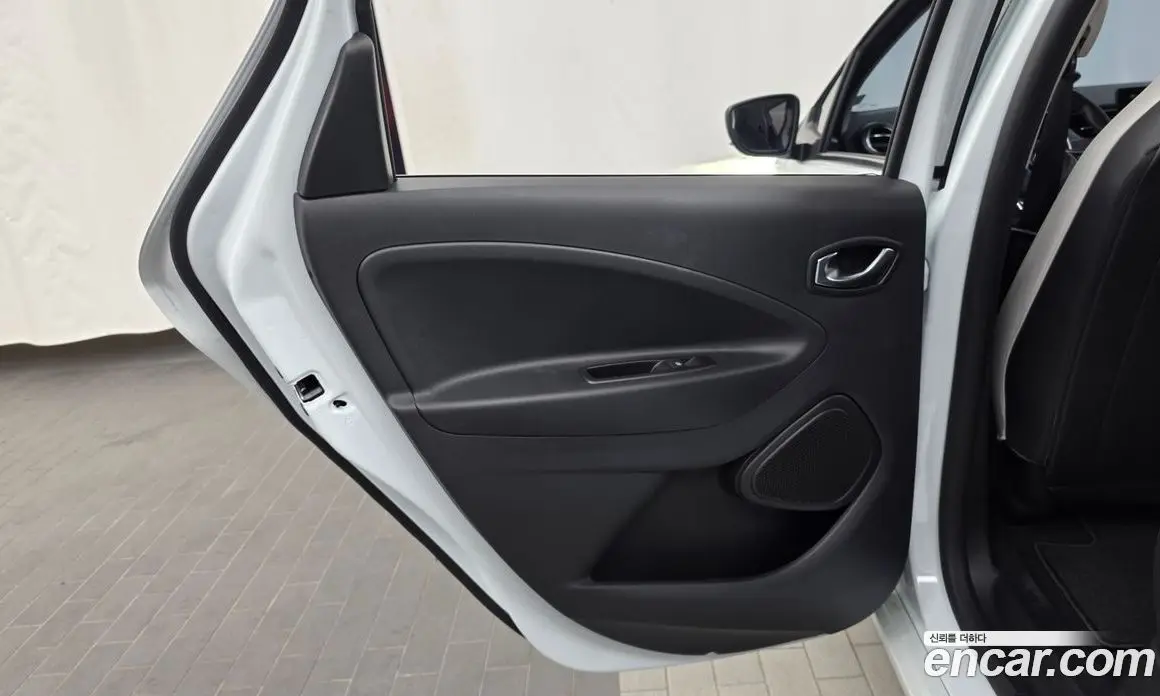 Renault (Samsung) Zoe 2021 0.2 АКПП, фото 15