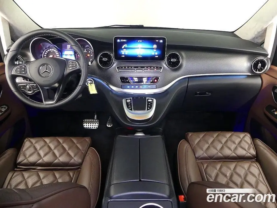 Mercedes-Benz V-Class 2023 1.9 АКПП, фото 4