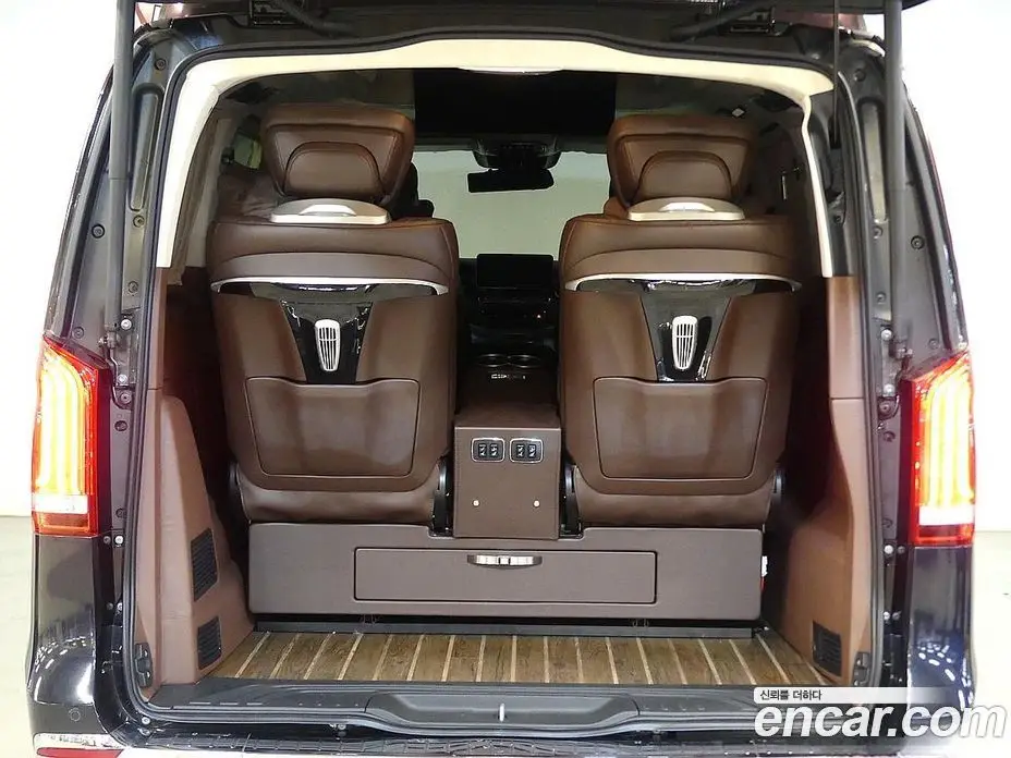 Mercedes-Benz V-Class 2023 1.9 АКПП, фото 7