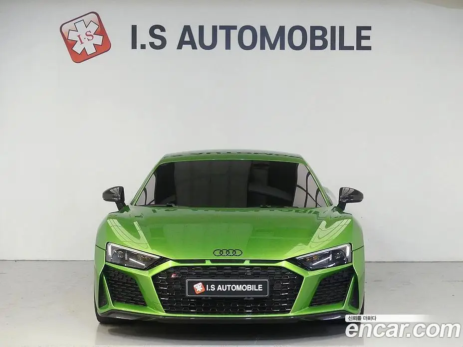 Audi R8 2021 5.2 АКПП, фото 1 Audi R8 2021 5.2 АКПП, фото 1