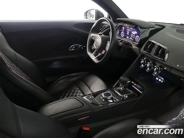 Audi R8 2021 5.2 АКПП, миниатюра 3 Audi R8 2021 5.2 АКПП, миниатюра 3