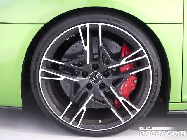Audi R8 2021 5.2 АКПП, миниатюра 7 Audi R8 2021 5.2 АКПП, миниатюра 7