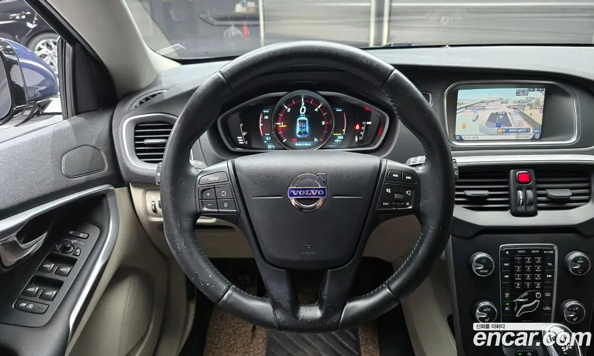 Volvo V40 2014 1.6 АКПП, фото 13 Volvo V40 2014 1.6 АКПП, фото 13