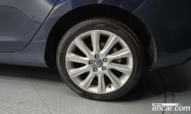 Volvo V40 2014 1.6 АКПП, миниатюра 5 Volvo V40 2014 1.6 АКПП, миниатюра 5